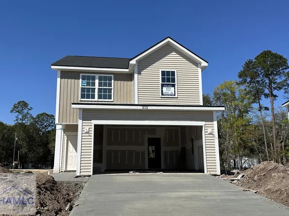 212 Juniper Dr, Hinesville, GA 31313