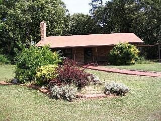 1st image of 25 Half Moon Dr