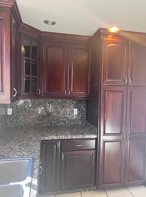 3 bed, 1423 sqft, $4,600 — Photo 2