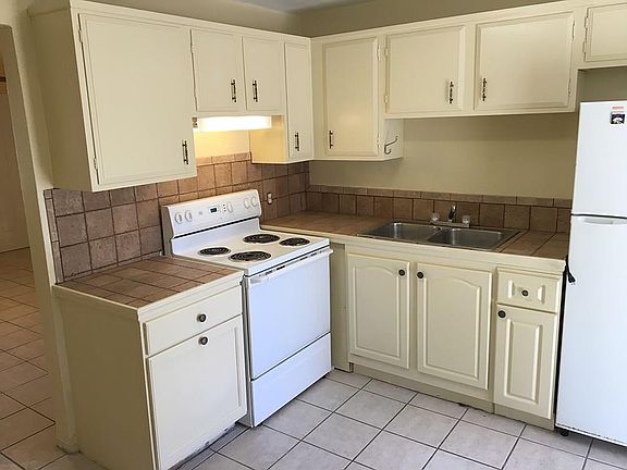 5th image of 757 Royal Palm Blvd