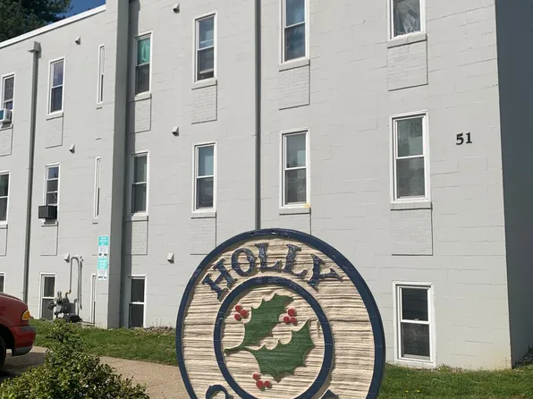 Holly Court