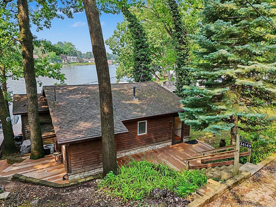 1st image of 34149 Hillside Dr