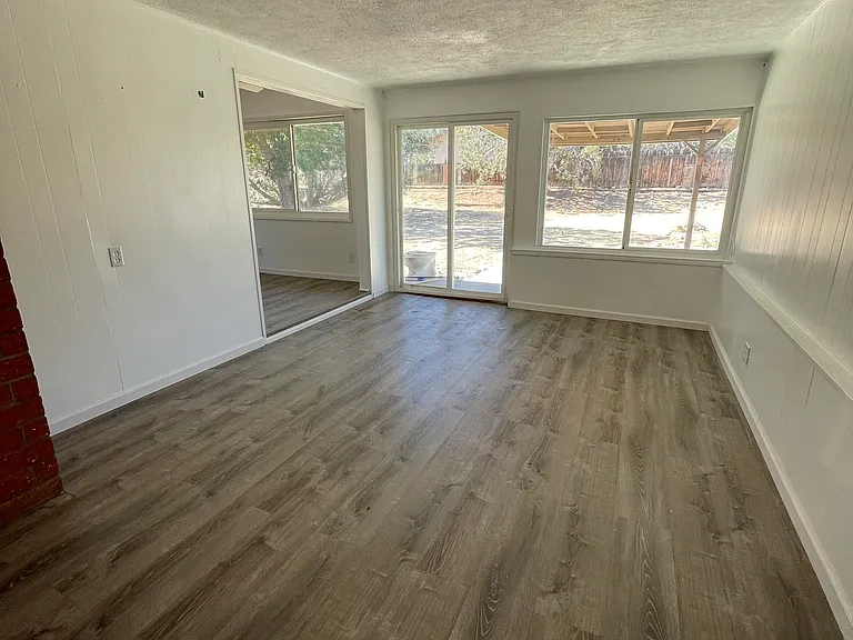 55537 Navajo Trl — Photo 9