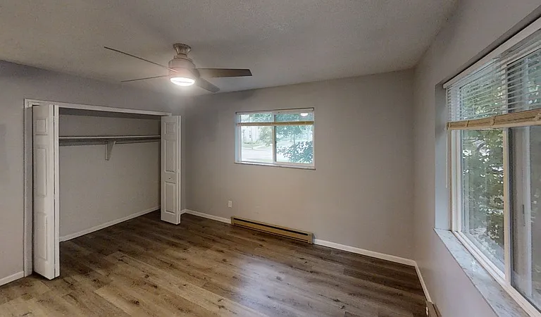 1302 W Huron St — Photo 9