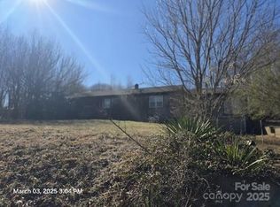 4573 Calico Rd, Lenoir, NC 28645