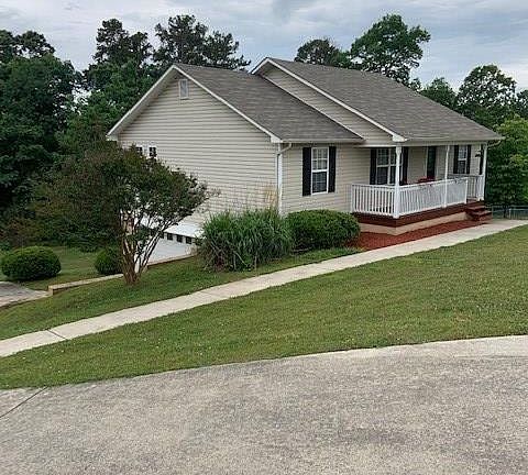 2nd image of 231 Fern Dr SE