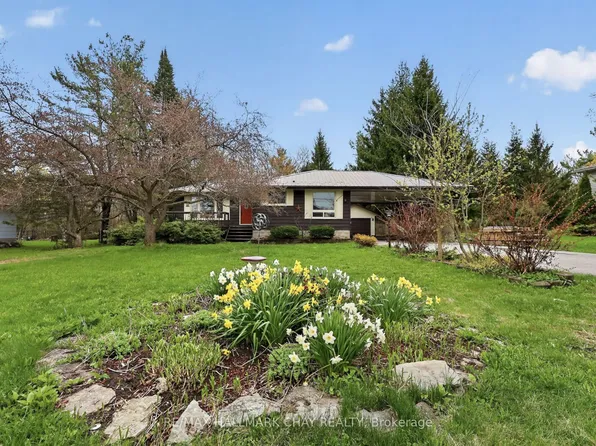 2017 Warminster Side Rd, Oro Medonte, ON L3V 0R5