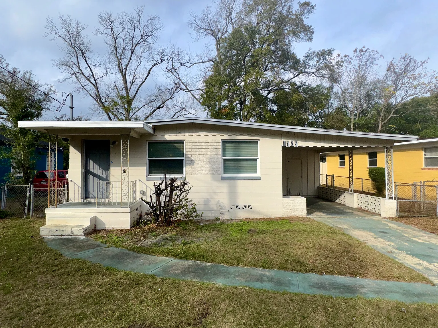 3 bed, 864 sqft, $1,200 — Photo 4
