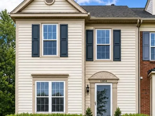 13054 Hunterbrook Dr, Woodbridge, VA 22192