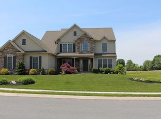 332 Ecker Dr, Lititz, PA 17543