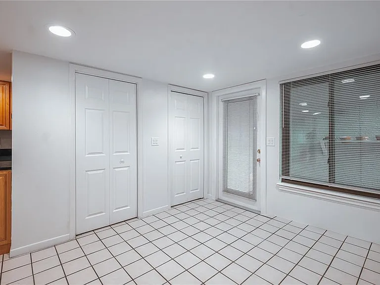 1 Lake Hollingsworth Dr #6 — Photo 8