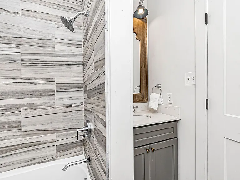 1601 Letitia St #1 — Photo 10