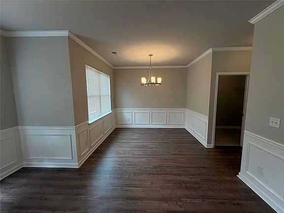 5th image of 2471 Hanover Woods Rd