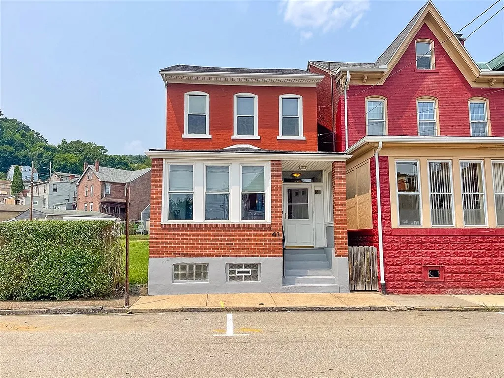41 Locust St photo 1