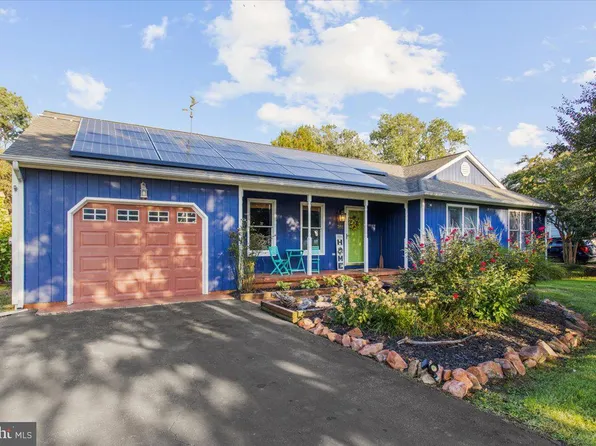 311 Queen Anne Club Dr, Stevensville, MD 21666