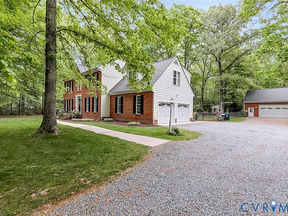 3rd image of 387 Woodruff Dr