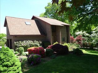 446 Woodland Rd, Walnutport, PA 18088