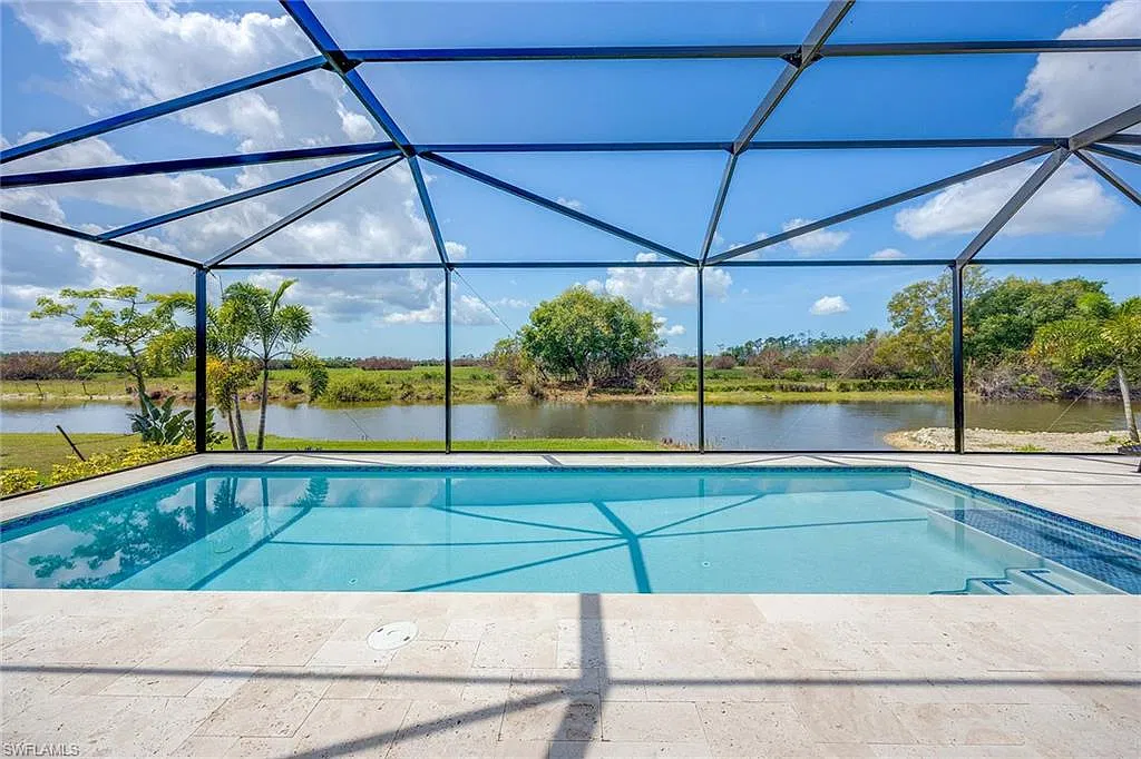 3 bed, 2.0 bath, 1763 sqft, $8,000 — Photo 1