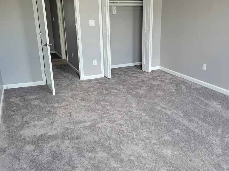 28 N Clinton St — Photo 14