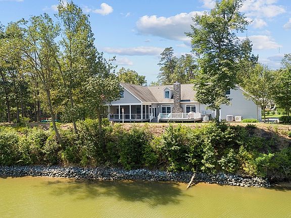 4th image of 286 Fountain Ln