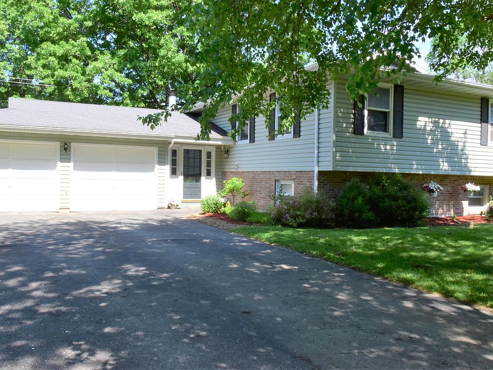 1st image of 633 Meadowlark Ln