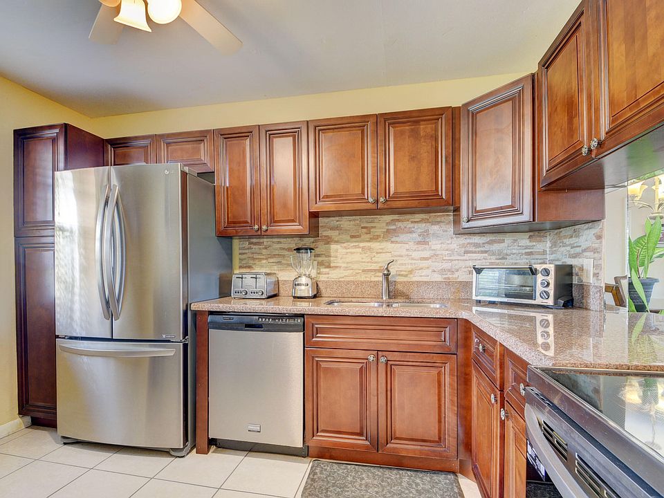 1st image of 219 Lake Meryl Drive