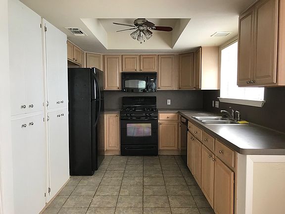 Kitchen with tons of storage and counter space