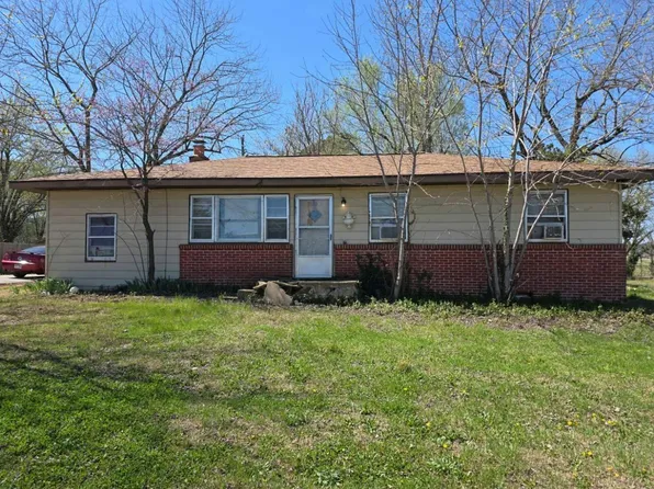 100 Locust Ave, Green Forest, AR 72638