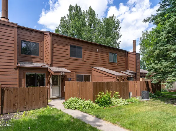 3720 Cherry St APT I34, Grand Forks, ND 58201