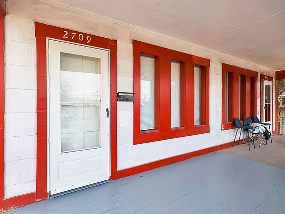 5th image of 2709-2711 Sullivant Ave #2709