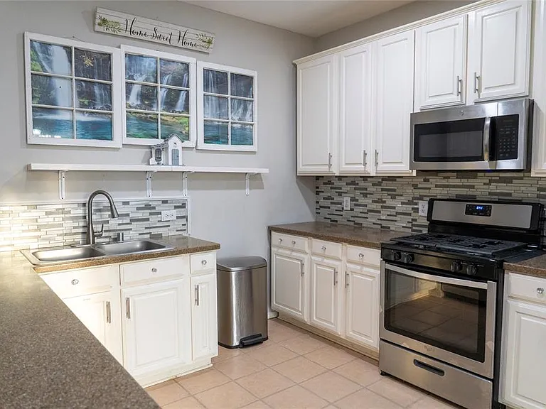10120 Sourwood Dr #10120 — Photo 13