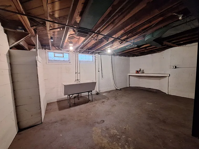 11243 Roxbury St — Photo 25