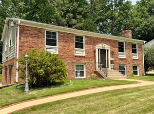 3522 King Arthur Rd, Annandale, VA 22003