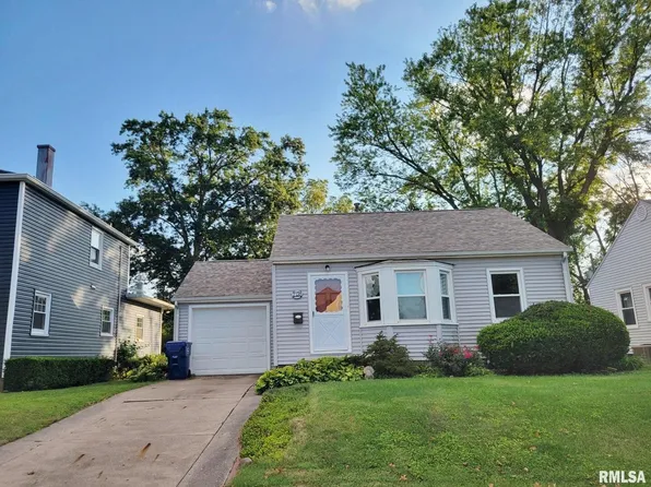 2138 Frisco Dr, Davenport, IA 52804