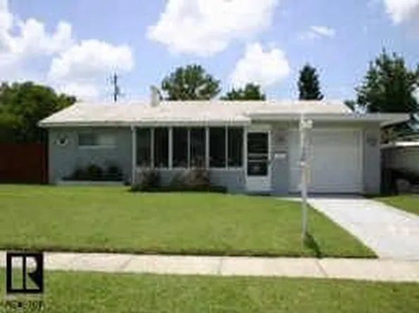 700 Alda Way NE, Saint Petersburg, FL 33704