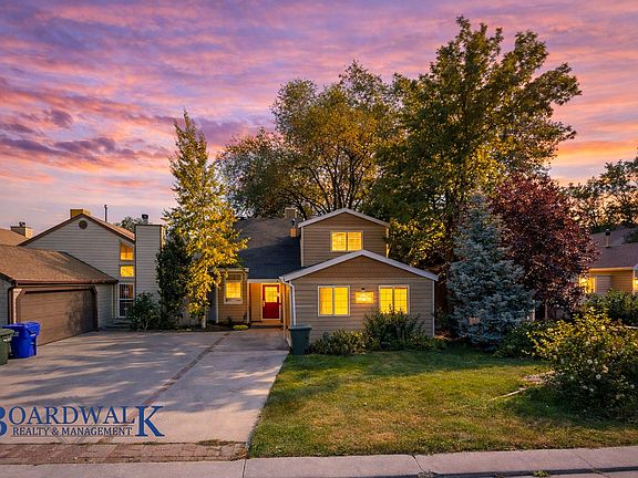 3rd image of 318 E Park Creeke Ln #3060
