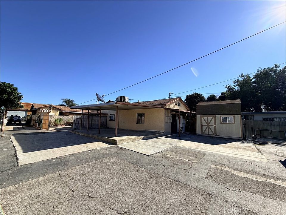 1st image of 2703 Seaman Ave