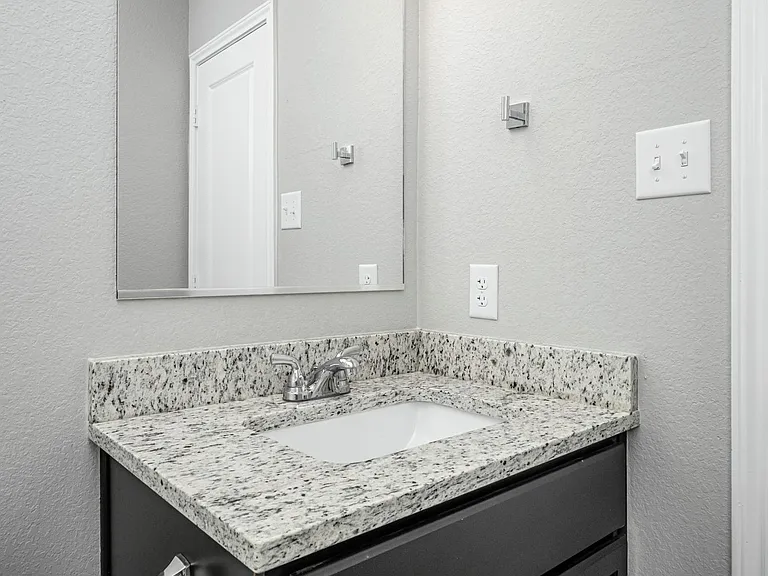 8227 Blue Field Dr — Photo 48