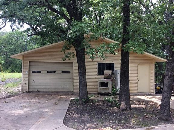 3rd image of 3816 Wildwood Dr