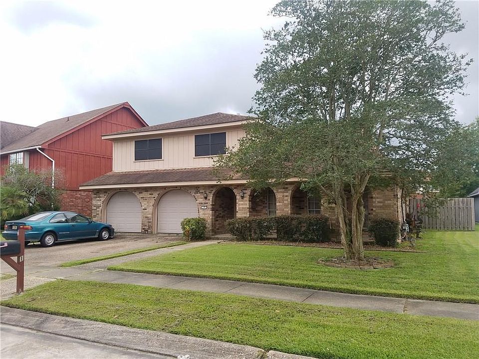 1st image of 19 Yosemite Dr