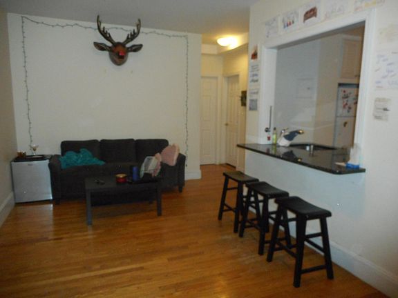 3rd image of 67 Egmont St #12