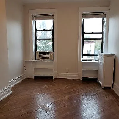 Rented by Brooklyn Real Inc | media 6