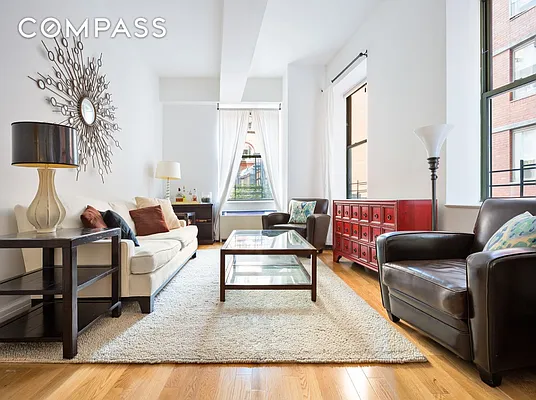 Rented by Compass | media 36