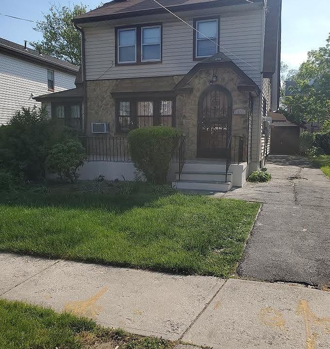 1st image of 89-26 189th St