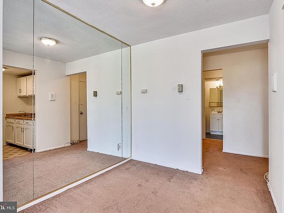 5th image of 118 Monroe St #31