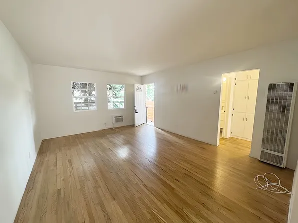 5571 Margaret Ave, Los Angeles, CA 90230