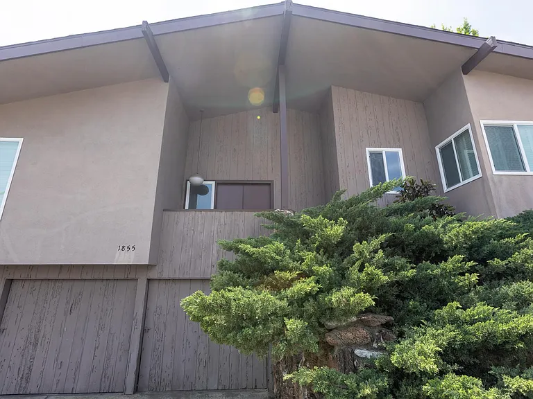1855 Alpha St — Photo 28