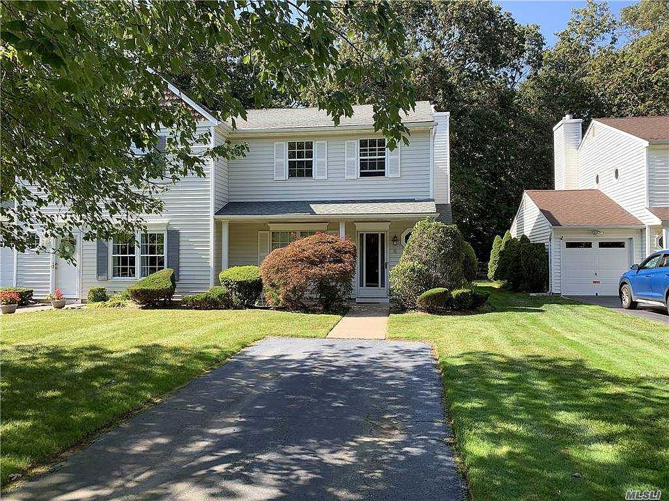 Hunt Club 4 Egret Path Coram NY Zillow