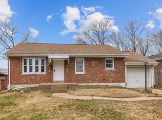 1068 Rainbow Dr, Saint Louis, MO