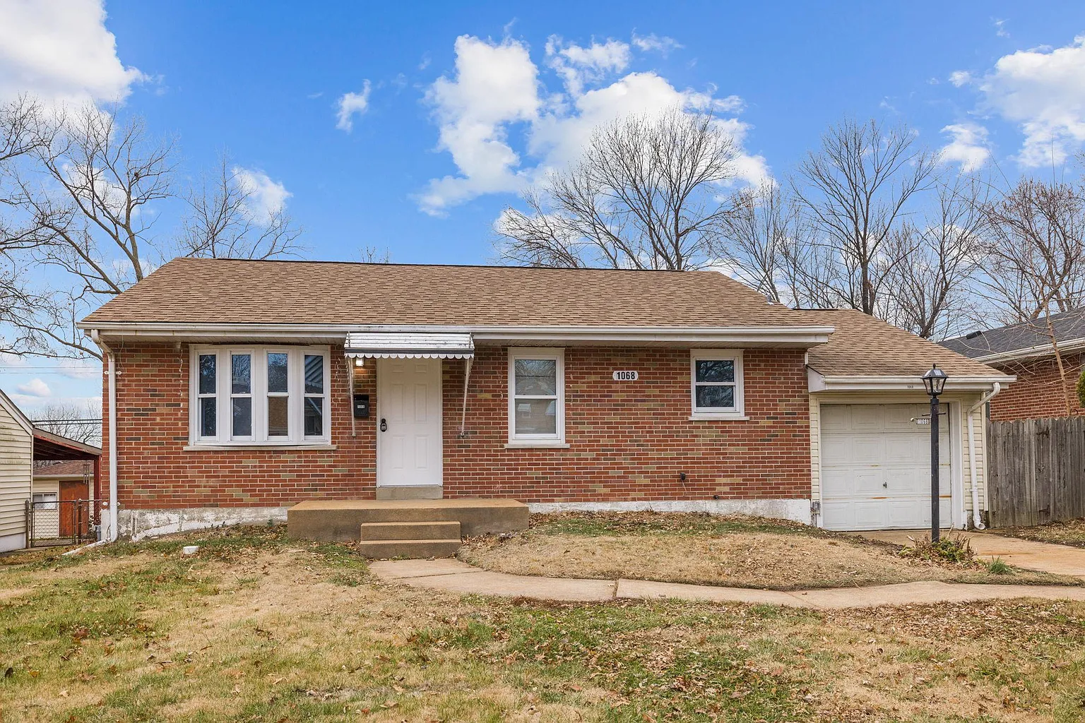 1068 Rainbow Dr photo 1